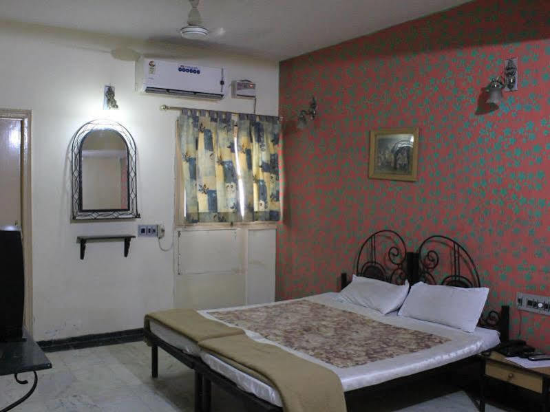 Utsav Hotel Dzsódhpur Kültér fotó